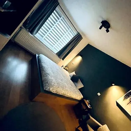 Maison Entierement Privative * Profondeville